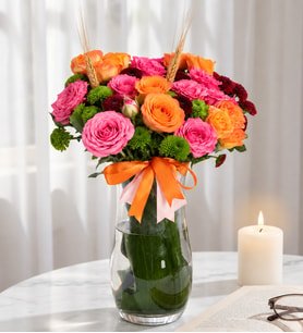 Cam Vazoda Turuncu ve Pembe Güller Lolaflora