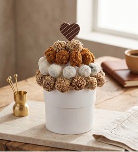 Saksıda Lotus Biscoff lu Trufler ve Mochali Kalp Kek