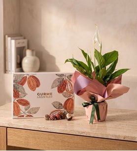 Buket Kağıtlı Spatifilyum ve Karışık Gurme Lezzetler