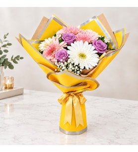 Beyaz Pembe Gerbera Lila Gül Buketi